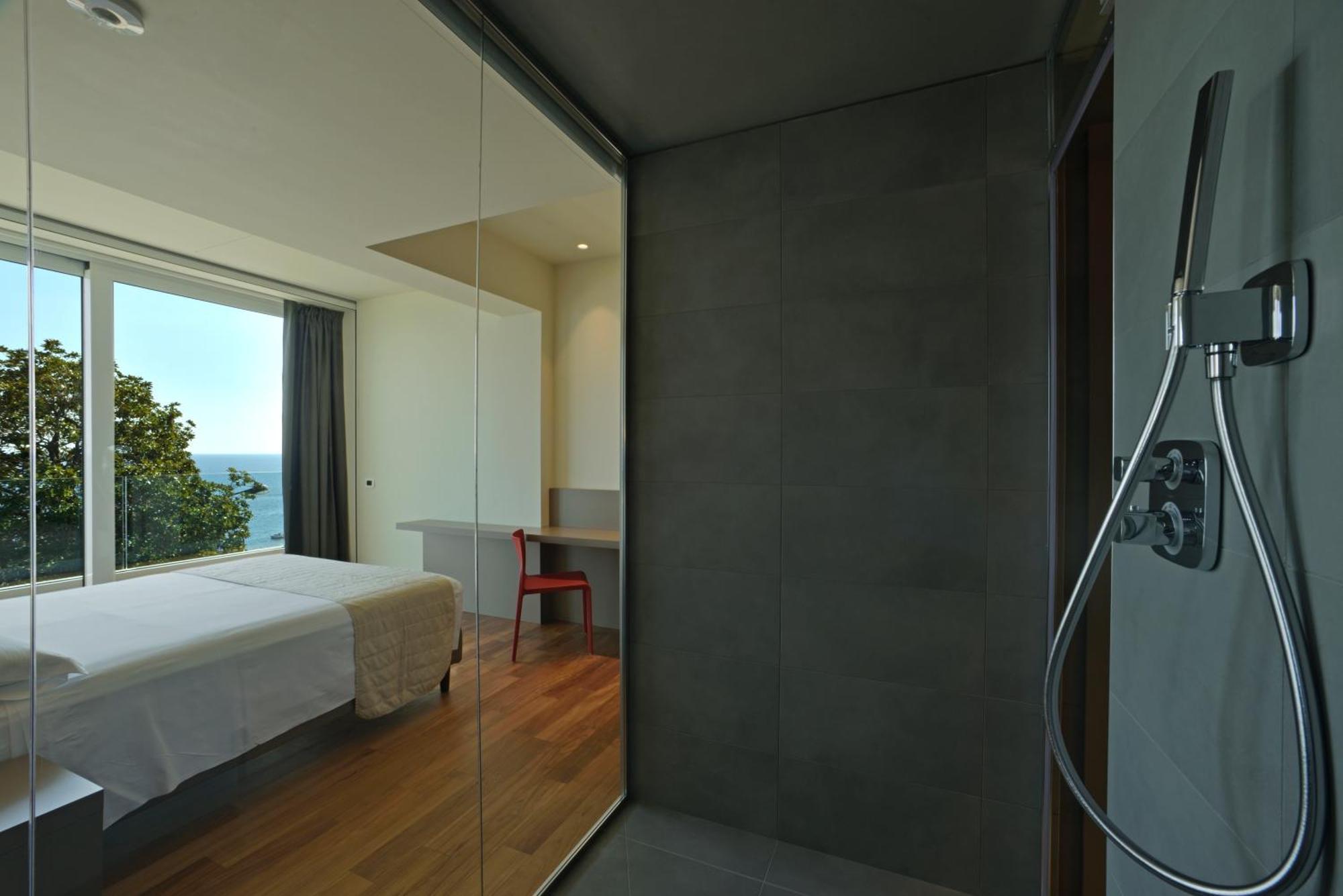 Hotel Le Roi วาราซเซ ภายนอก รูปภาพ